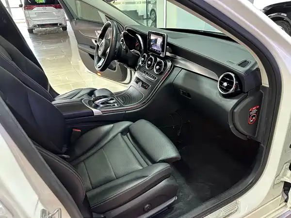 Mercedes-Benz C-Class 2018