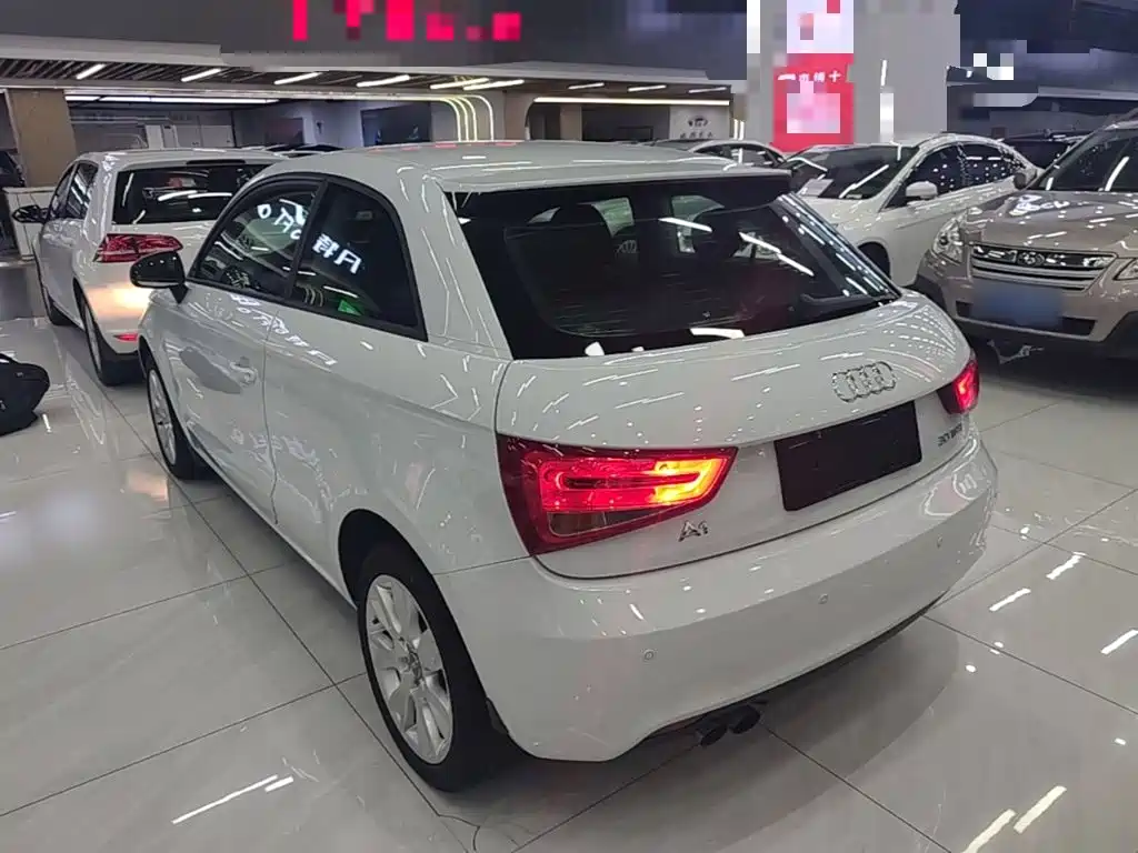 Audi A1 2015
