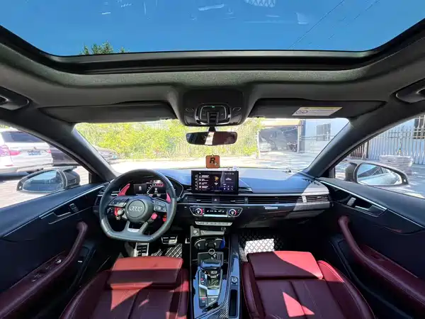 Audi A4L 2025
