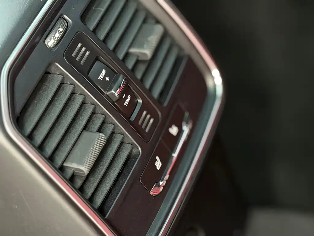 Porsche Macan 2022 — фото 13