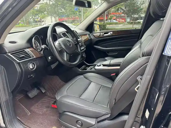 Mercedes-Benz M-Class 2014