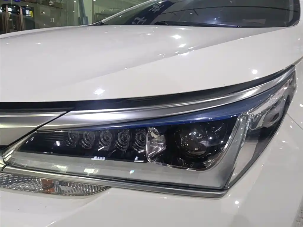 Toyota Corolla 2019 — фото 24