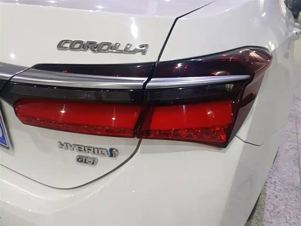 Toyota Corolla 2019 — фото 8