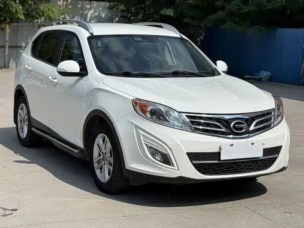 GAC Trumpchi GS5 2014