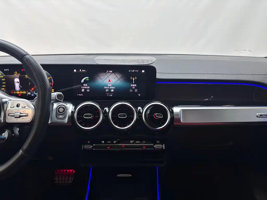 Mercedes-Benz GLB AMG 2023 — фото 13