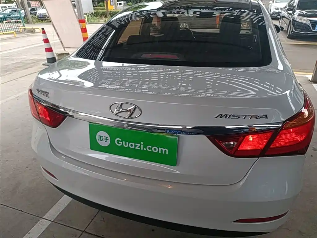 Hyundai Mistra 2015 — фото 6