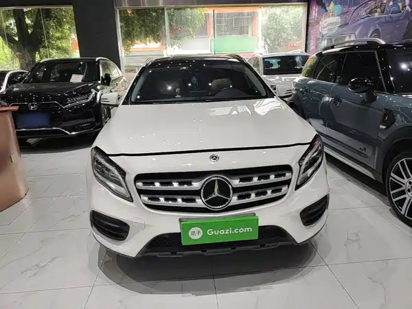 Mercedes-Benz GLA 2019