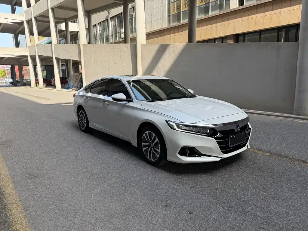 Honda Accord 2023 — фото 3