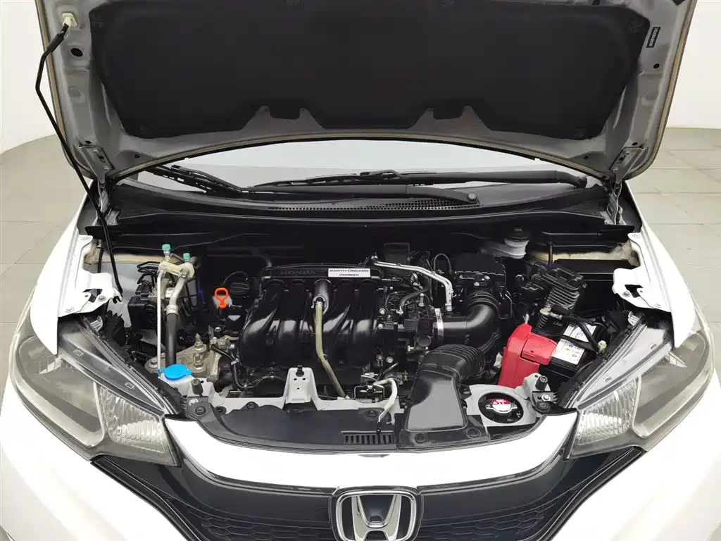 Honda Fit 2018 — фото 6