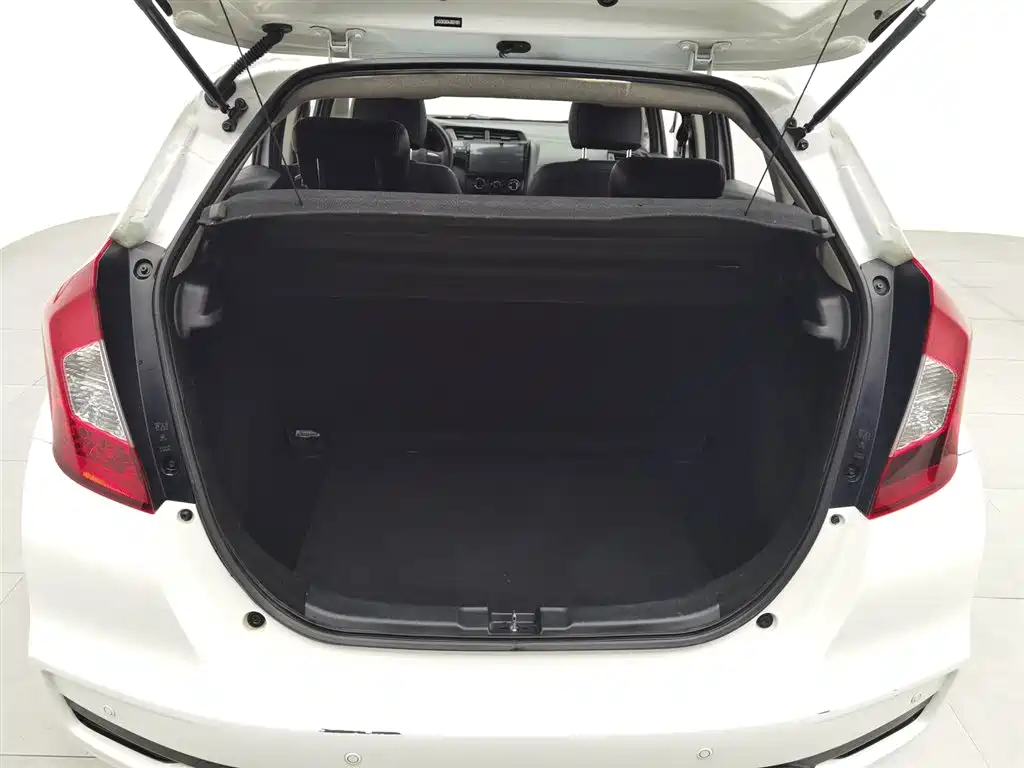 Honda Fit 2018 — фото 16