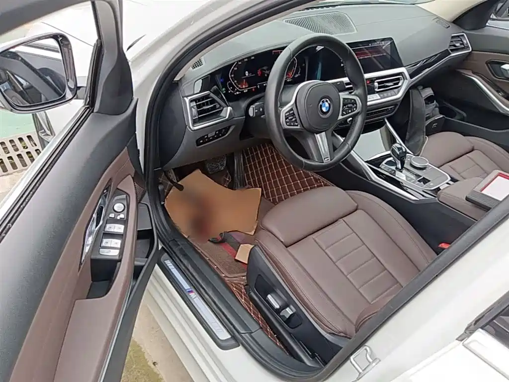 BMW 3 Series 2021 — фото 16