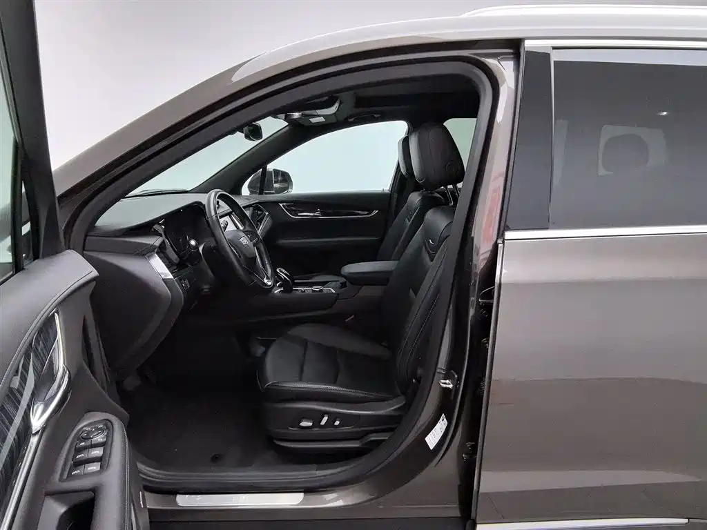 Cadillac XT6 2020 — фото 10