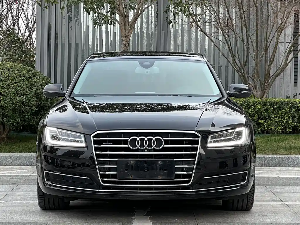 Audi A8 2016 — фото 2