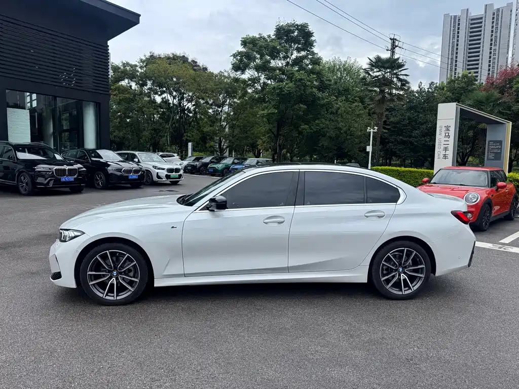 BMW 3 Series 2024