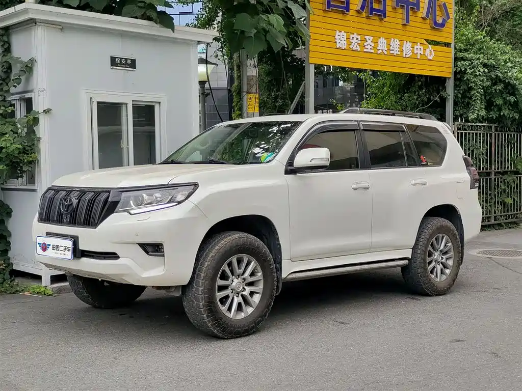 Toyota Prado 2018 — фото 1