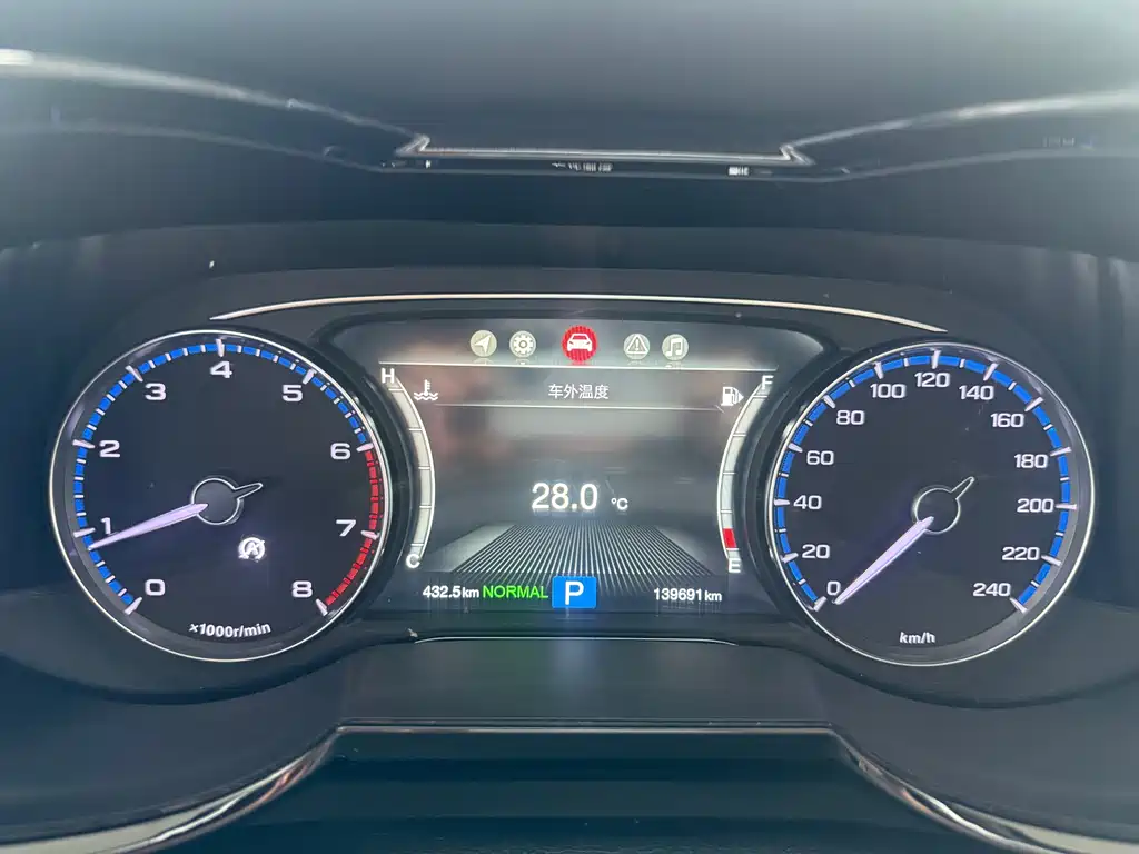 GAC Motor Trumpchi GS8 2019 — фото 19