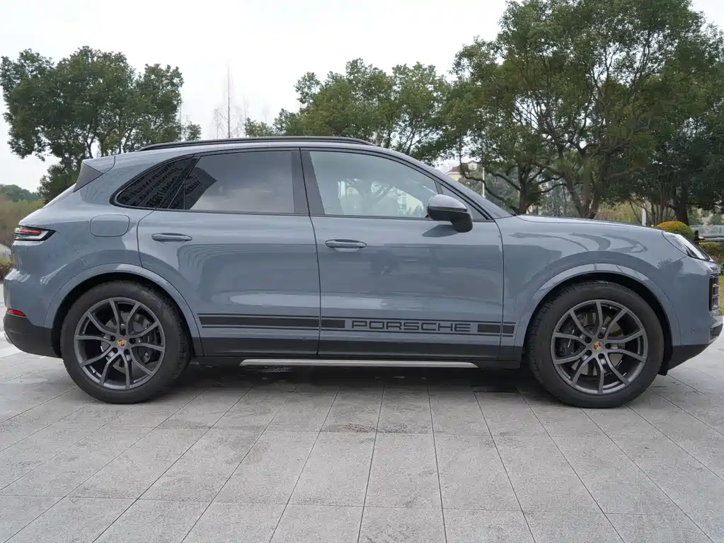 Porsche Cayenne 2025 — фото 13