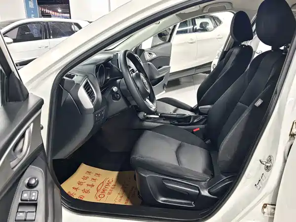Mazda 3 Axela 2018
