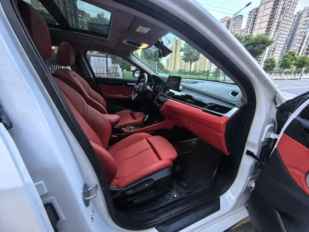 BMW X2 2022 — фото 11