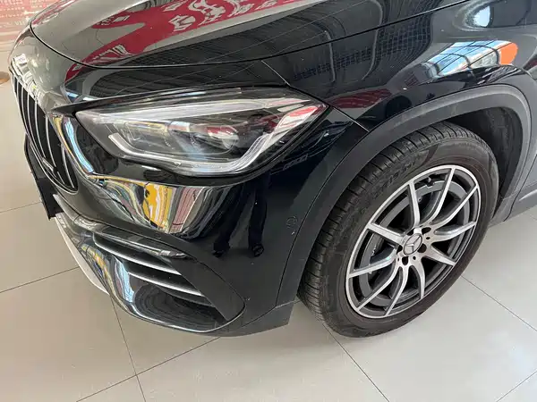 Mercedes-Benz GLA AMG 2023