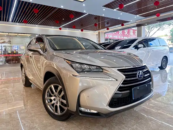 Lexus NX 2015