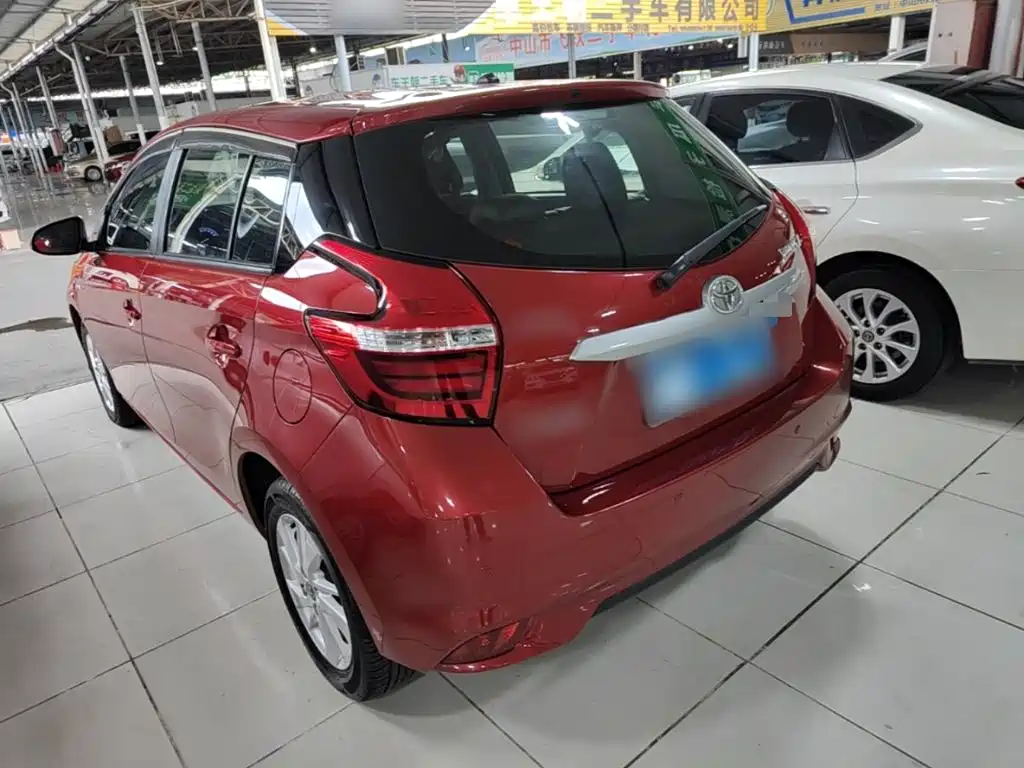 Toyota Yaris L 2017 — фото 5