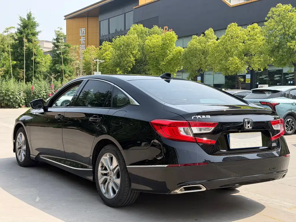 Honda Accord 2019 — фото 7