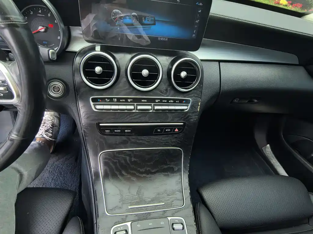 Mercedes-Benz C-Class 2019 — фото 15