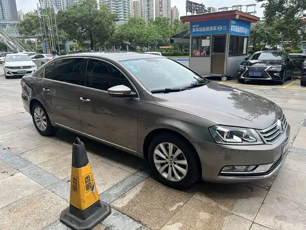 Volkswagen Magotan 2016