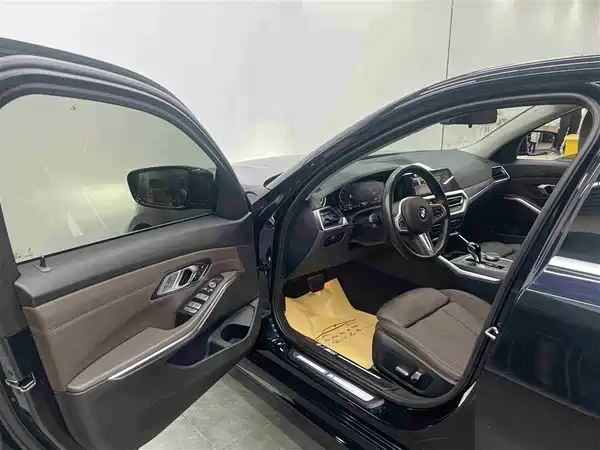 BMW 3 Series 2022