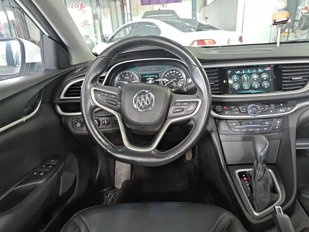 Buick Excelle 2020 — фото 11