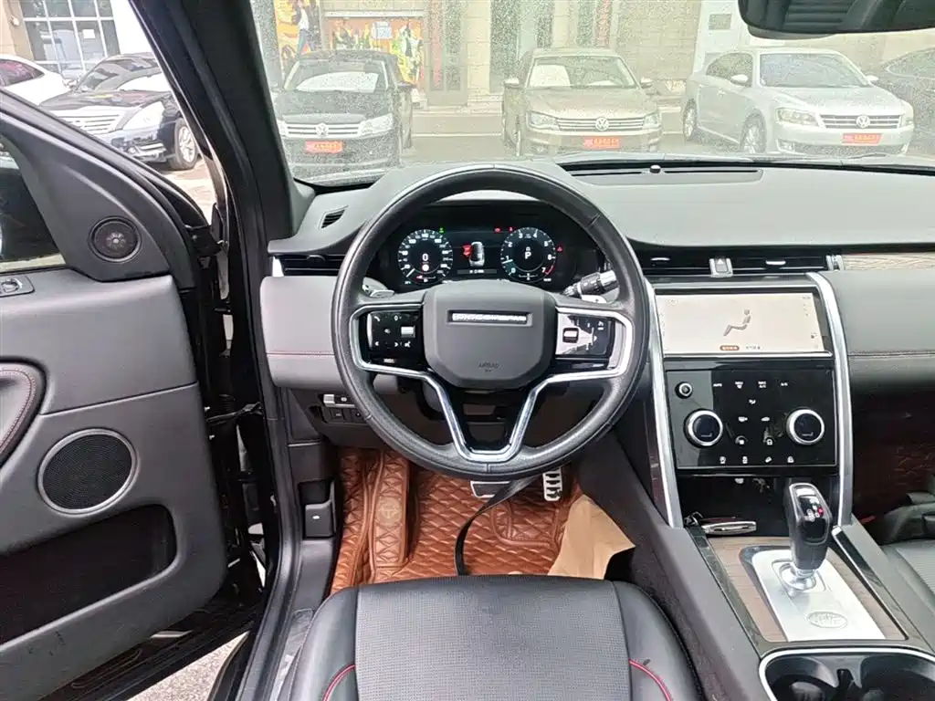 Land Rover Discovery Sport 2022 — фото 11