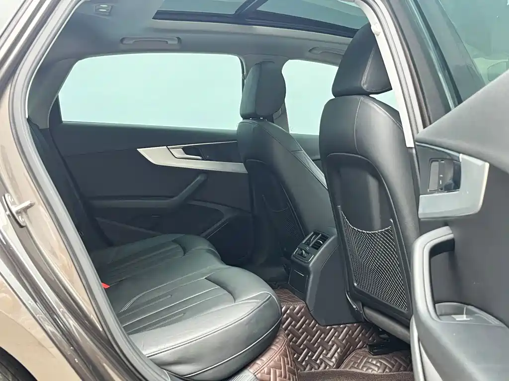 Audi A4L 2019