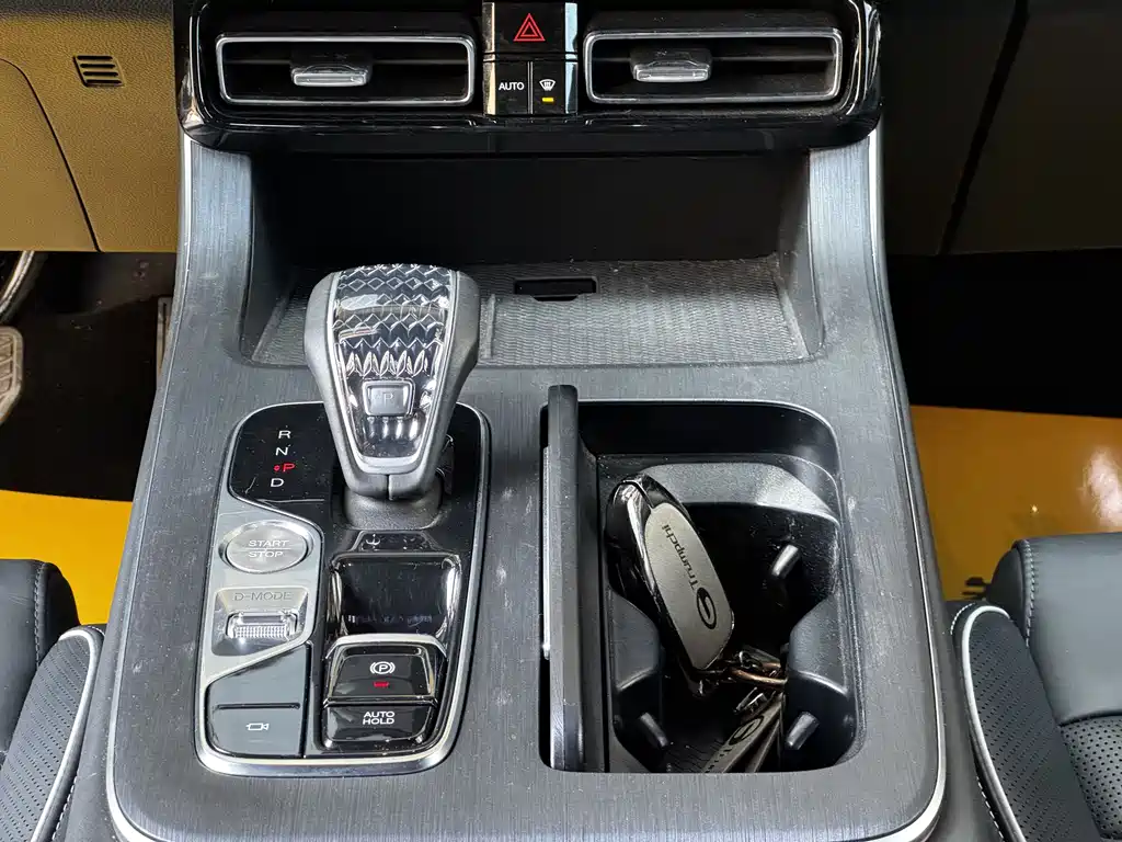 GAC Motor Trumpchi GS8 2023 — фото 10