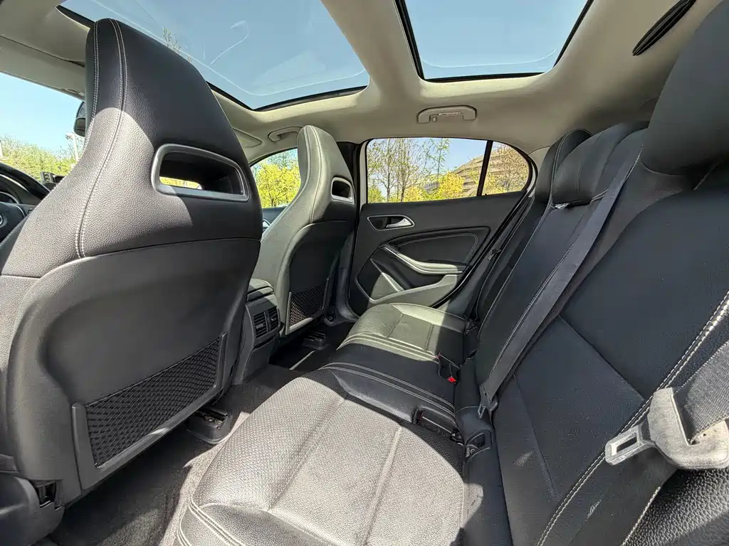 Mercedes-Benz GLA 2018 — фото 8