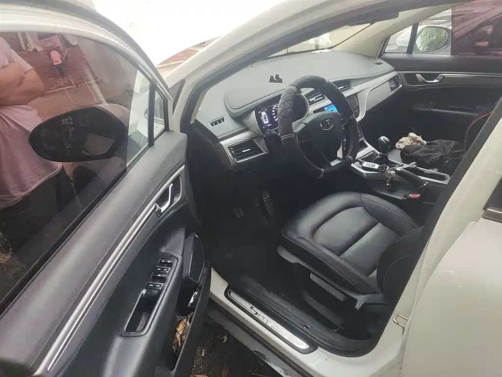 Geely Emgrand GS 2019 — фото 14