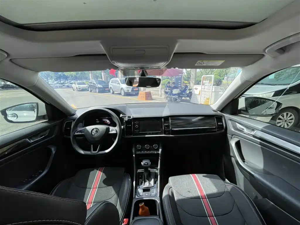 Skoda Kodiaq GT 2020 — фото 10