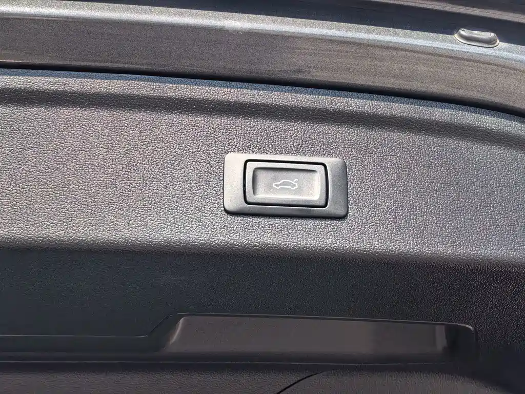 Audi A3 2022 — фото 12
