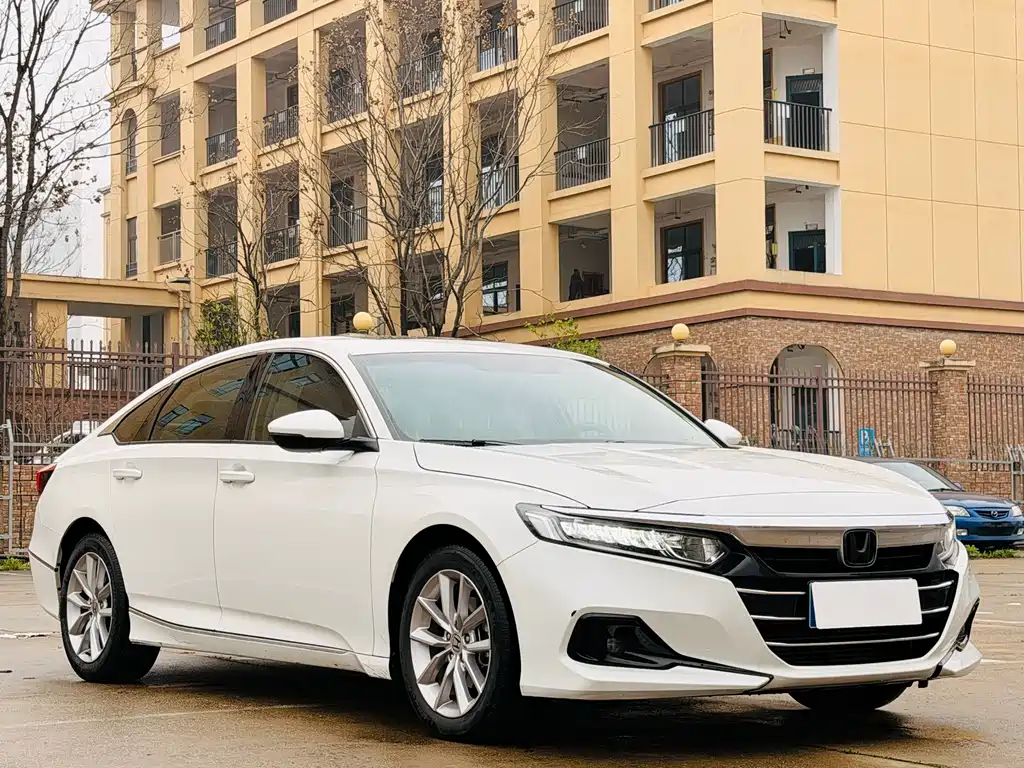 Honda Accord 2022 — фото 3
