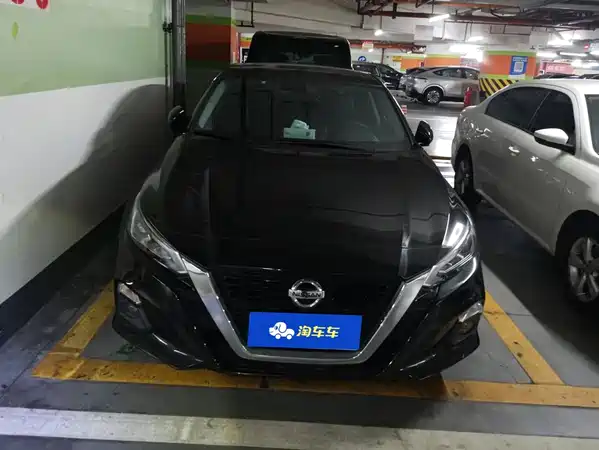 Nissan Teana 2022