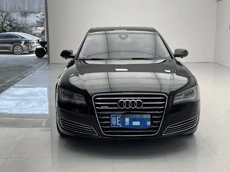 Audi A8 2013
