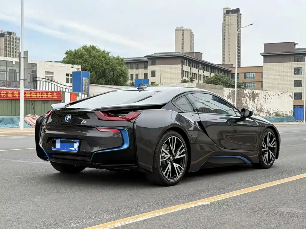 BMW i8 2018 — фото 19