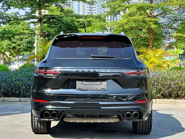 Porsche Cayenne 2011