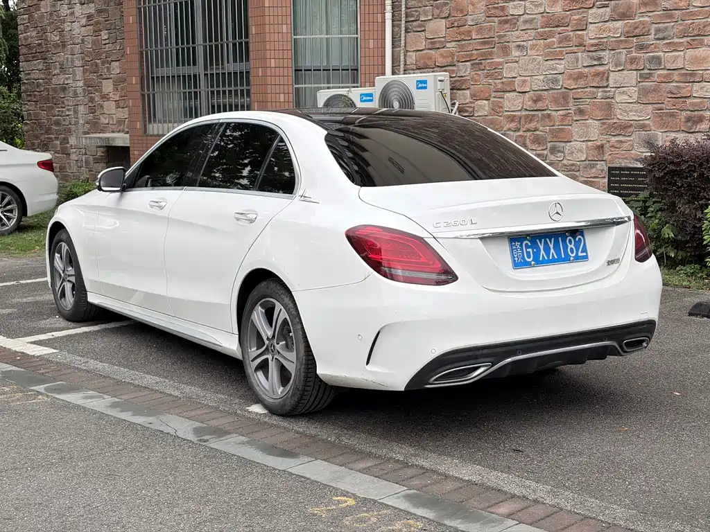 Mercedes-Benz C-Class 2021 — фото 9