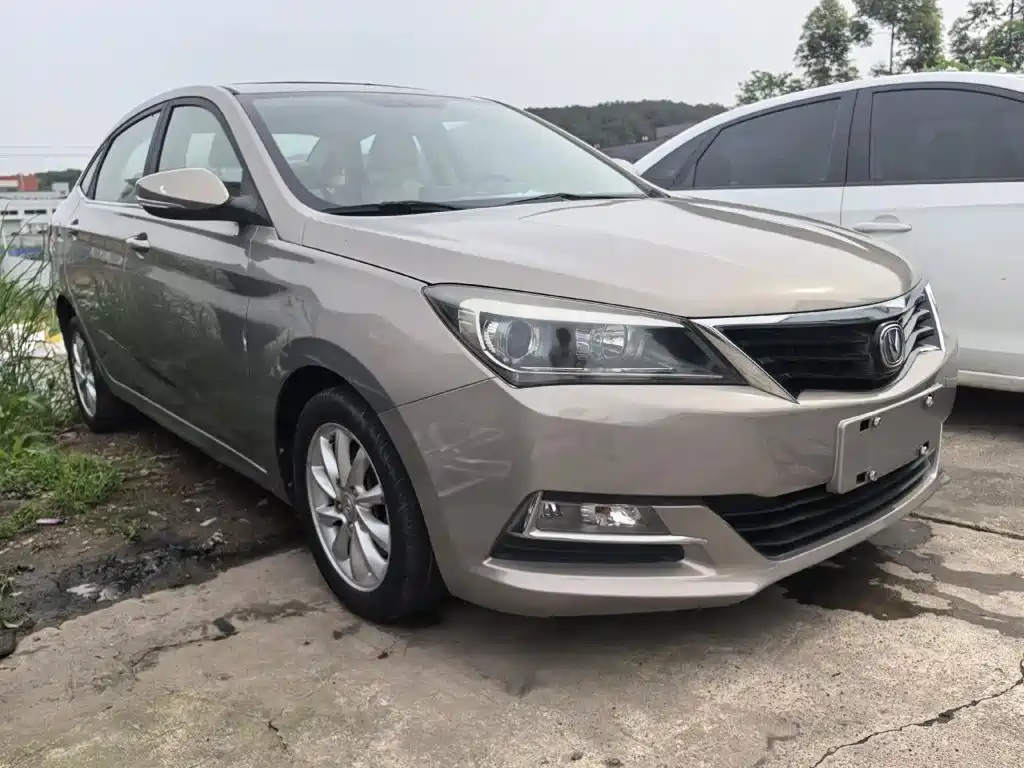 Changan Yuexiang V7 2015 — фото 2