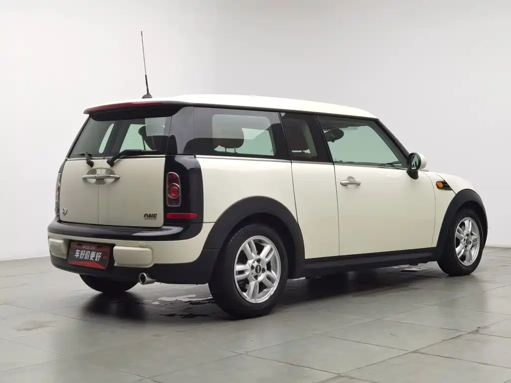MINI Clubman 2013