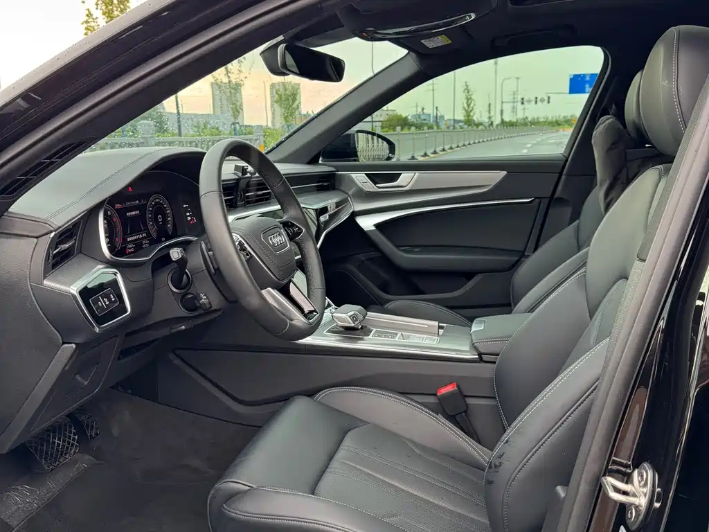 Audi A6L 2025