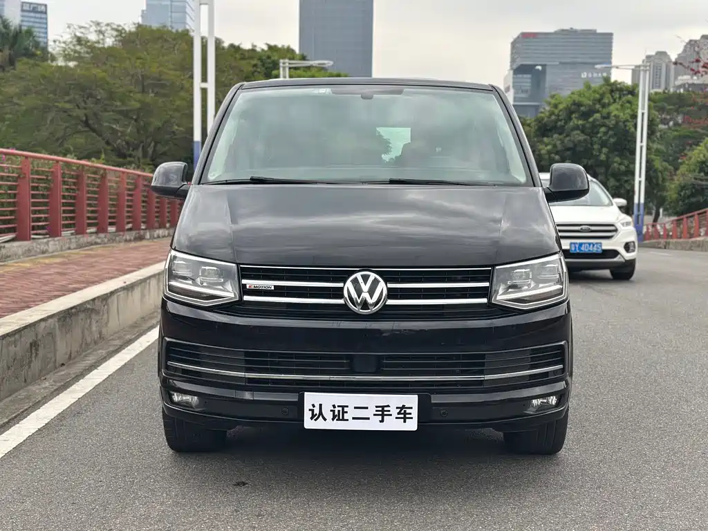 Volkswagen Multivan 2018 — фото 3
