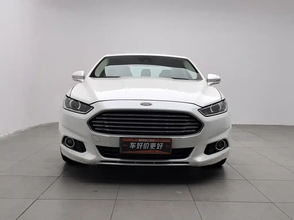 Ford Mondeo 2014 — фото 3