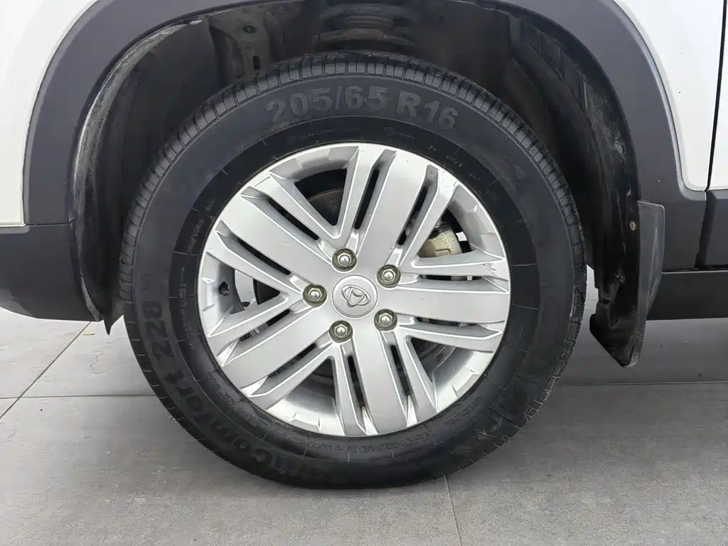 Changan Auchan X70A 2018 — фото 17
